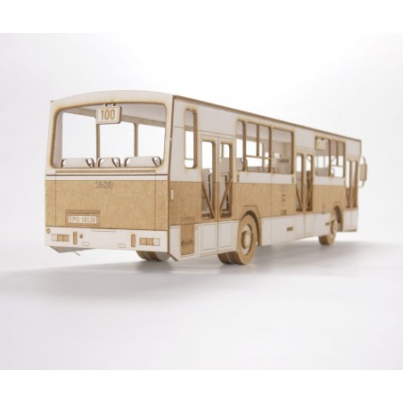 Autobus Jelcz PR110U - skala 1:43 model wycięty laserowo
