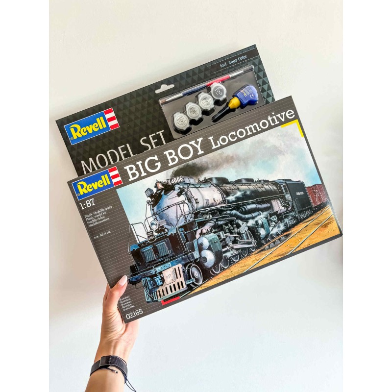 Big Boy - amerykański parowóz towarowy - model plastikowy - zestaw z farbami i klejem