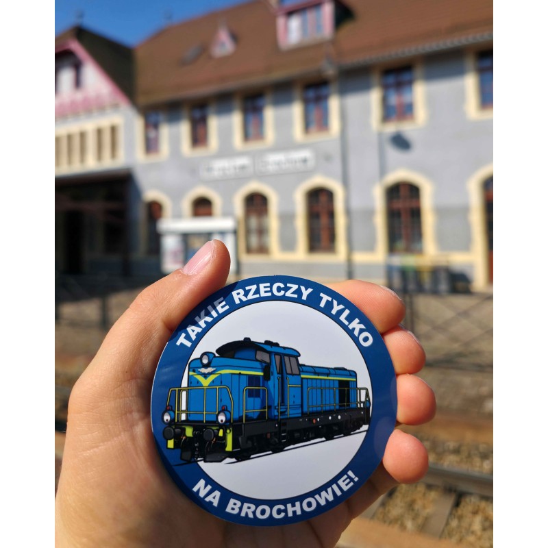 Magnes "Kolej na Brochowie" z niebieską SM42