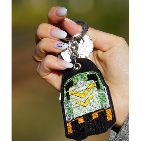 Brelok haftowany z lokomotywą SM42