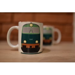 Kubek z lokomotywą SU45